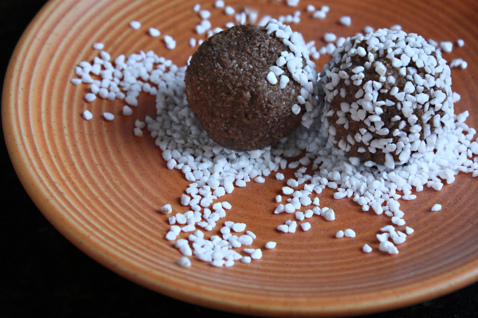Swedish Chocolate Balls (Chokladbollar) SheSimmers