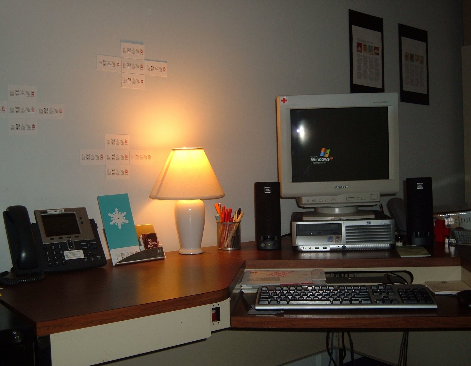 [robin's+desk+after.jpg]