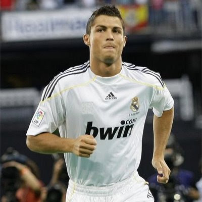 cristiano ronaldo haircut. christiano ronaldo hairstyle. cristiano ronaldo haircut.