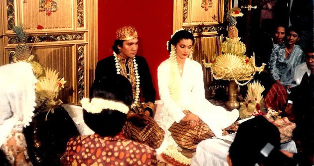 Jakarta 12 April 1987, Pernikahan Resmi Ikang Fawzi & Marissa Haque