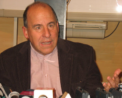Ex ministro Tito Hoz de Vila muere tras accidente de tránsito en los Yungas - Bolivia informa Políticos de Bolivia