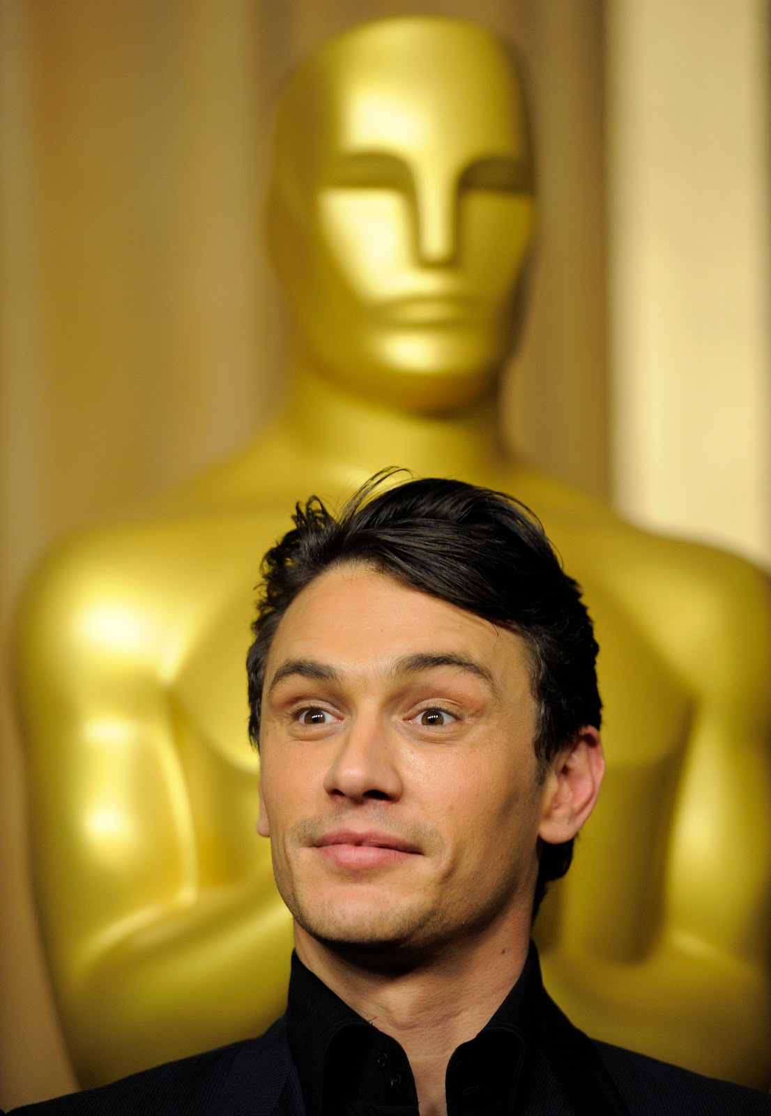 http://4.bp.blogspot.com/_LwhAjfBy2T8/TVCTRffOxfI/AAAAAAAAADM/qgBcMBURbOs/s1600/aapone-20110208000297095428-oscar_nominees_luncheon_arrivals-original.jpg