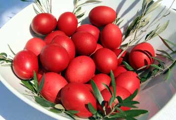 http://4.bp.blogspot.com/_Ly5E47_DwpA/S7TY-cAImBI/AAAAAAAAAaI/tLuLq4iUikU/s1600/red+easter+eggs.jpg