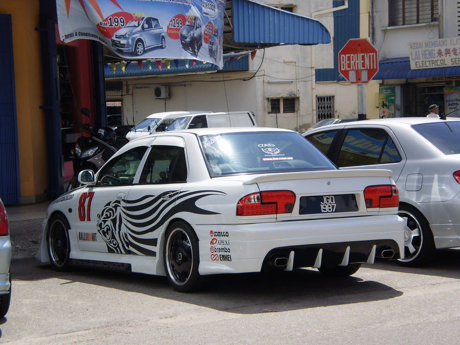 Body Kit Wira