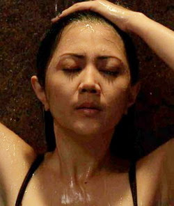 Foto Aida Saskia Mandi Zaskia