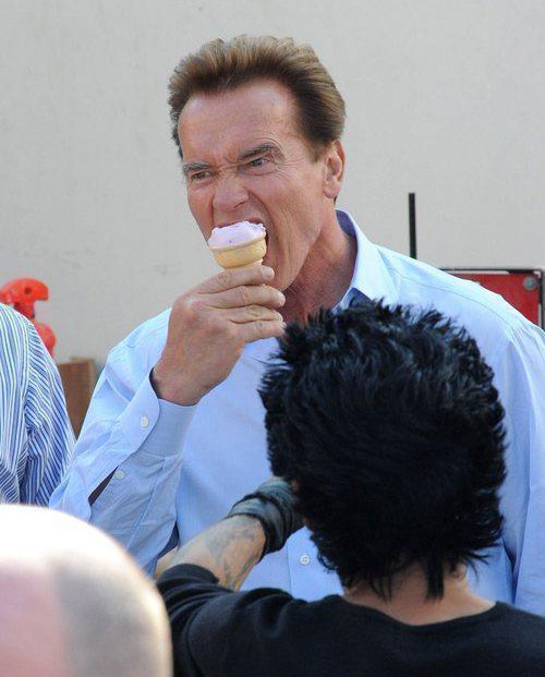 Celebrities Eating Dot Com: Arnold Schwarzenegger