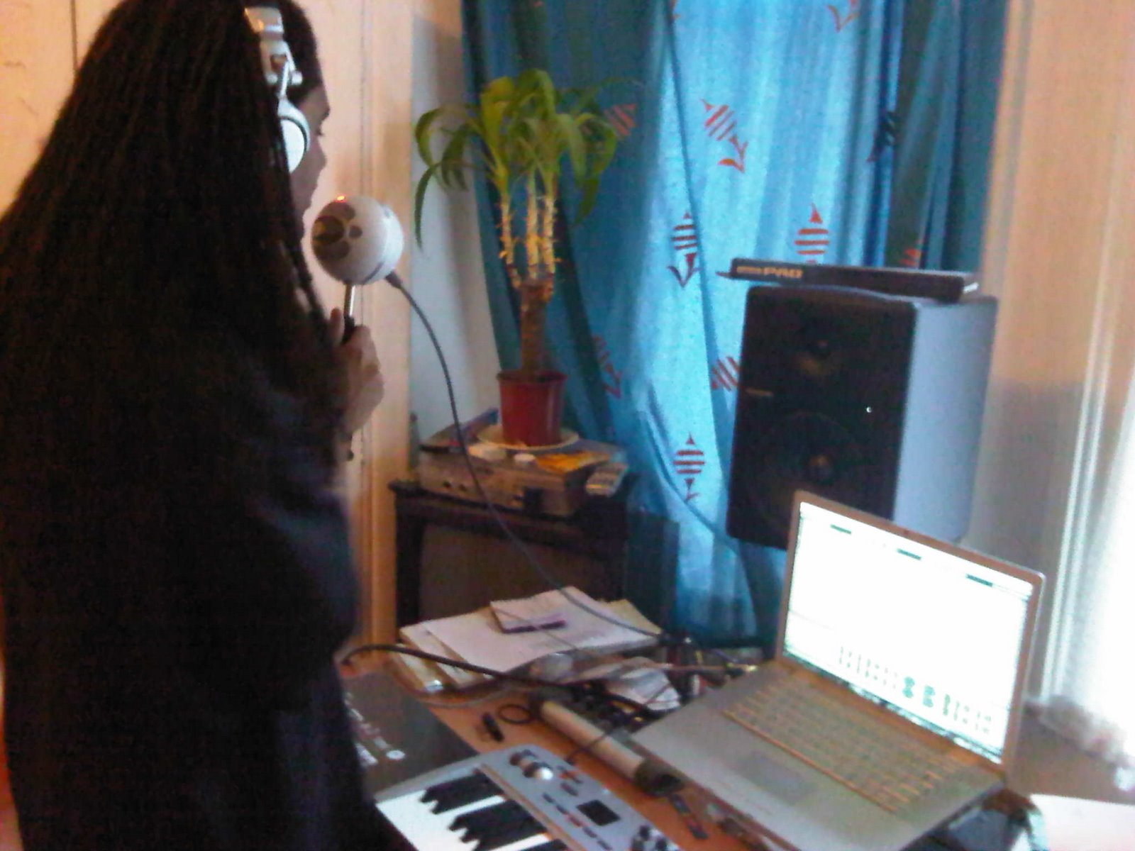 [IMG00035-20090806-1807.jpg]