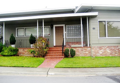 [319189174_80659cbb7c.jpg]