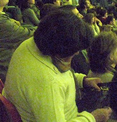 PARA ONDE PENDE ESTA SENHORA?