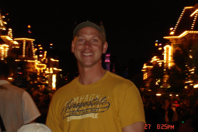 Davy~Disneyland 2008