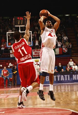 mike hall basketball