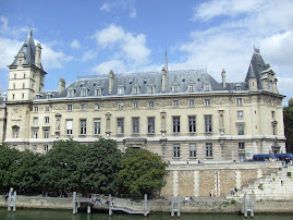 Parisian Building