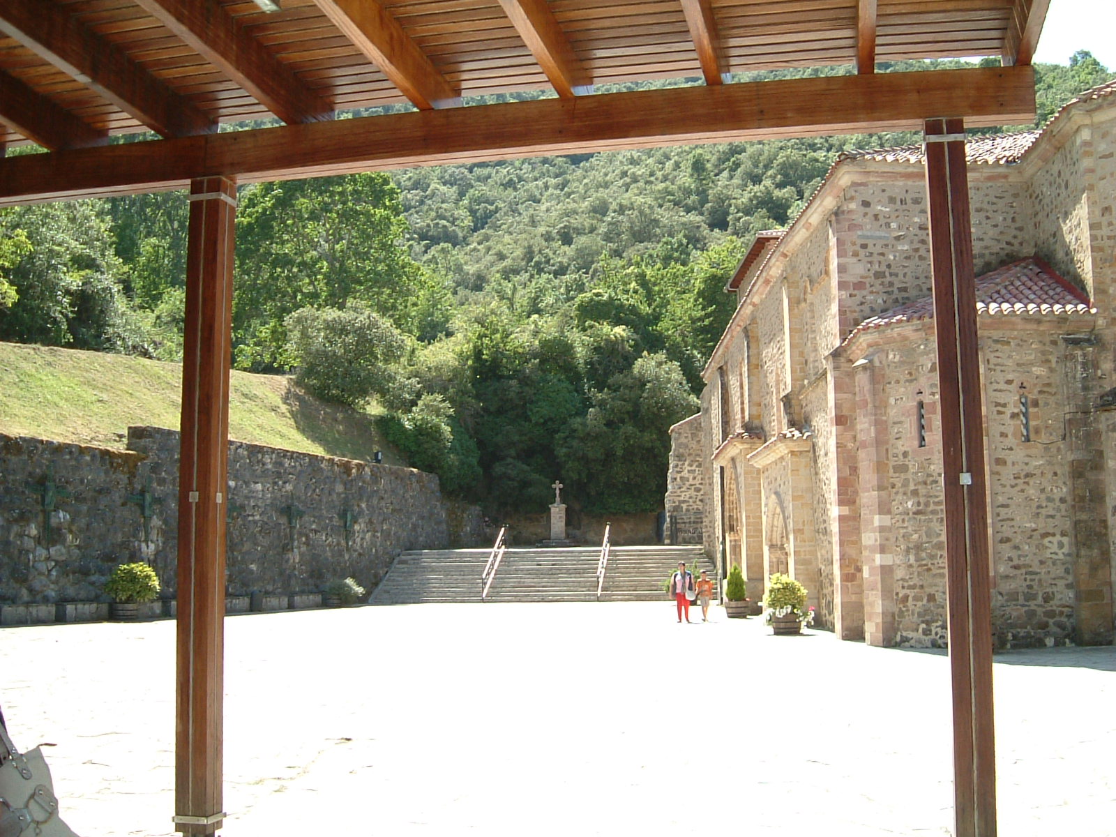 [monasterio+de+santo+toribio+de+liebana9.JPG]