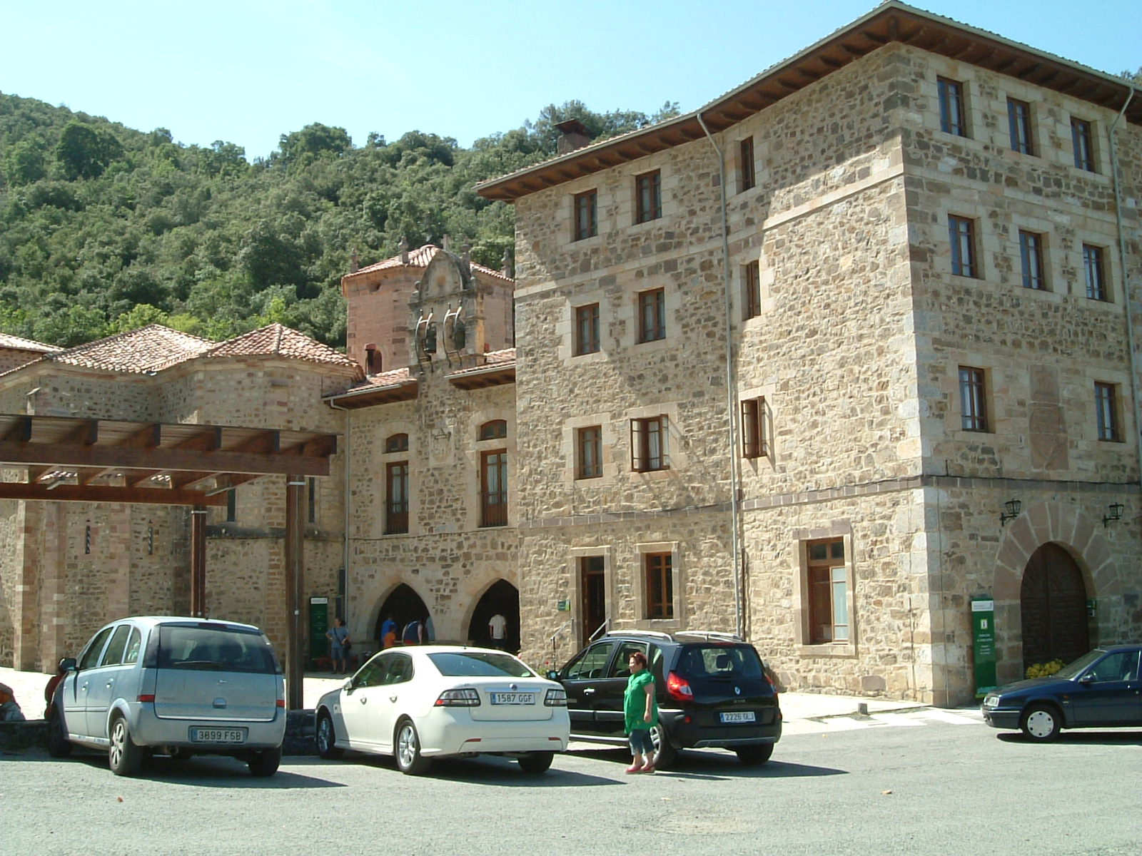 [monasterio+de+santo+toribio+de+liebana6.JPG]
