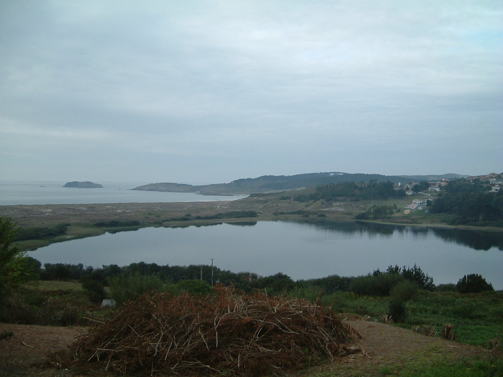 [1-laguna+de+doniños.JPG]