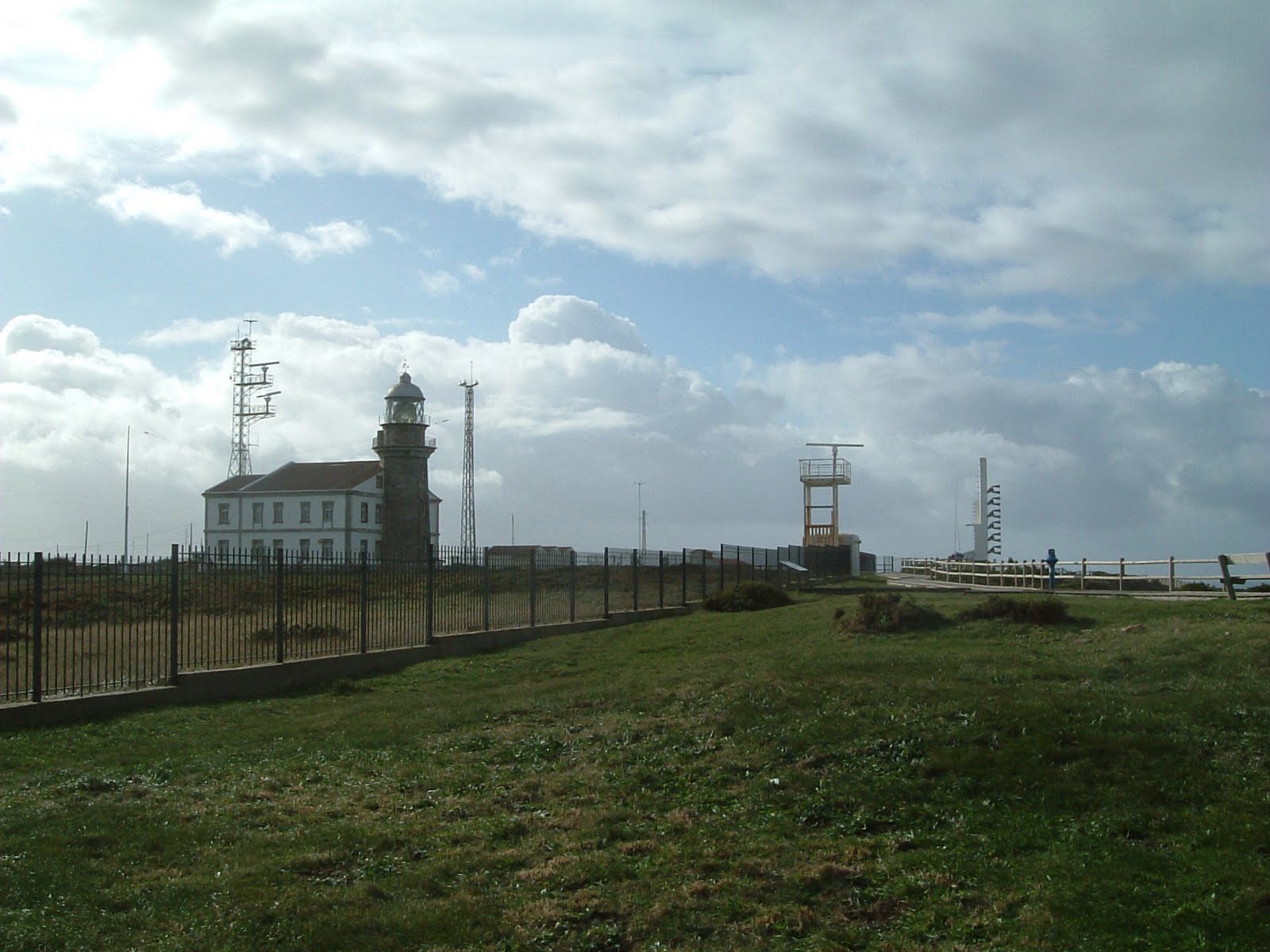 [faro+del+cabo+peñas-gozon.JPG]
