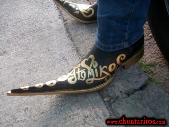 botas picudas