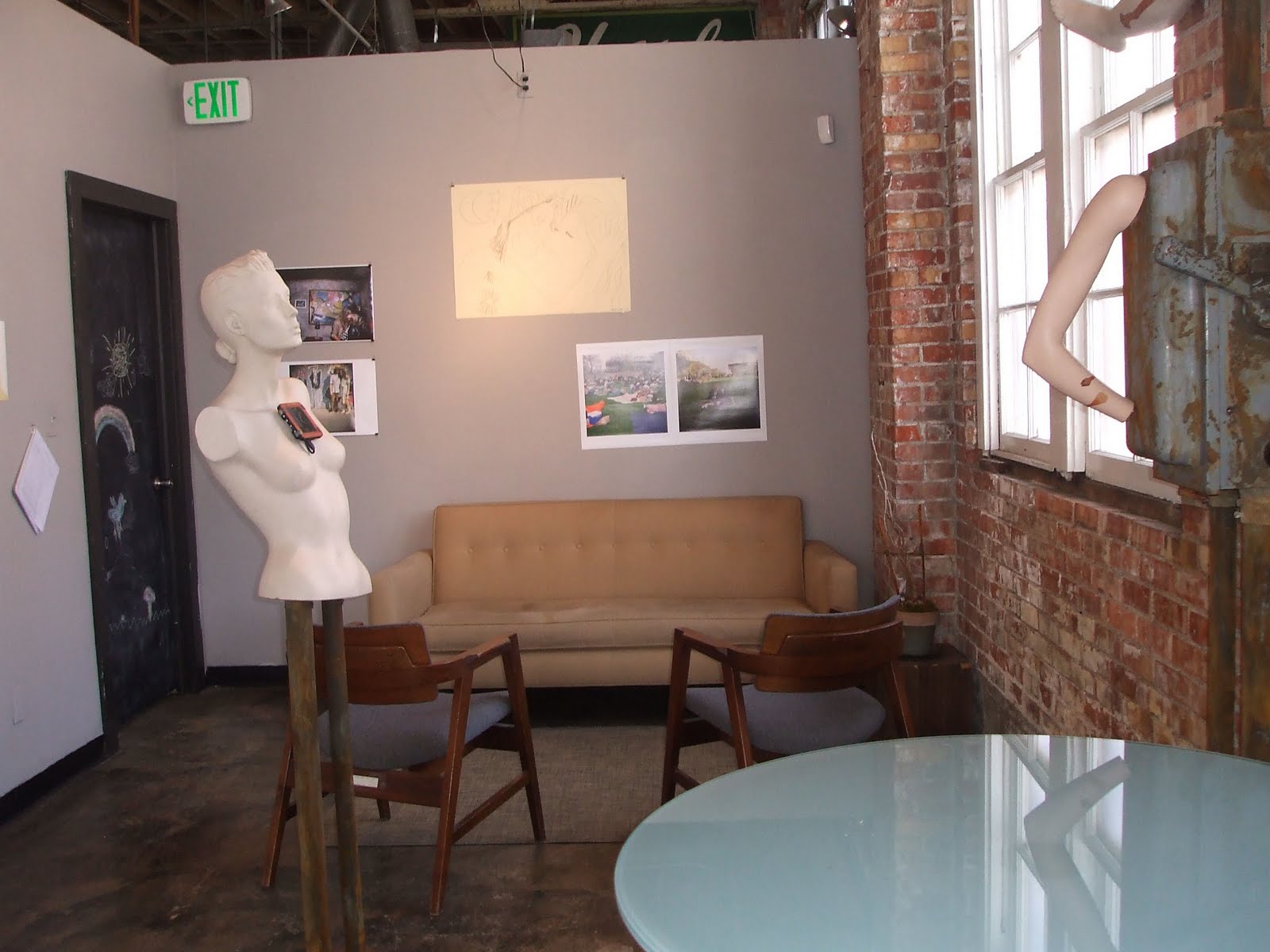 [nobrow+install+7.jpg]