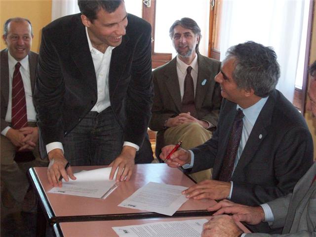 [montoya+-+juan+pablo.jpg]