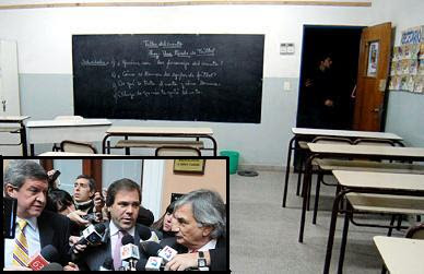 Provincia adelanta las vacaciones y dará conferencia por la tarde 2 aulasvacias