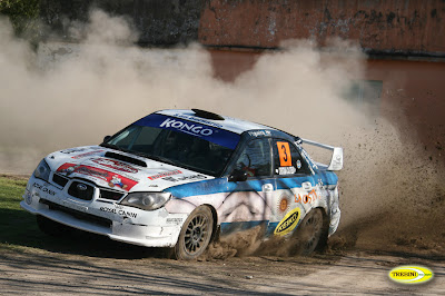 CASTELO Y ESA BUENA COSTUMBRE DE FESTEJAR EN EL PODIO 2 castelo+3