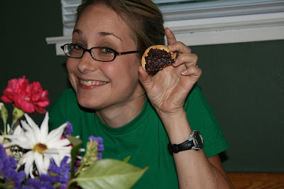 The best way to lose weight is to close your mouth Or watch your food - just watch it, don't eat it.