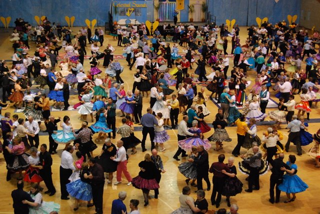 [square+dancers+2007+convention+wild+frontier.jpg]