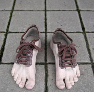 yikers_feet_shoes1.jpg
