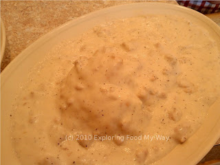 Biscuits with Sausage Gravy Biscuits with Sausage Gravy