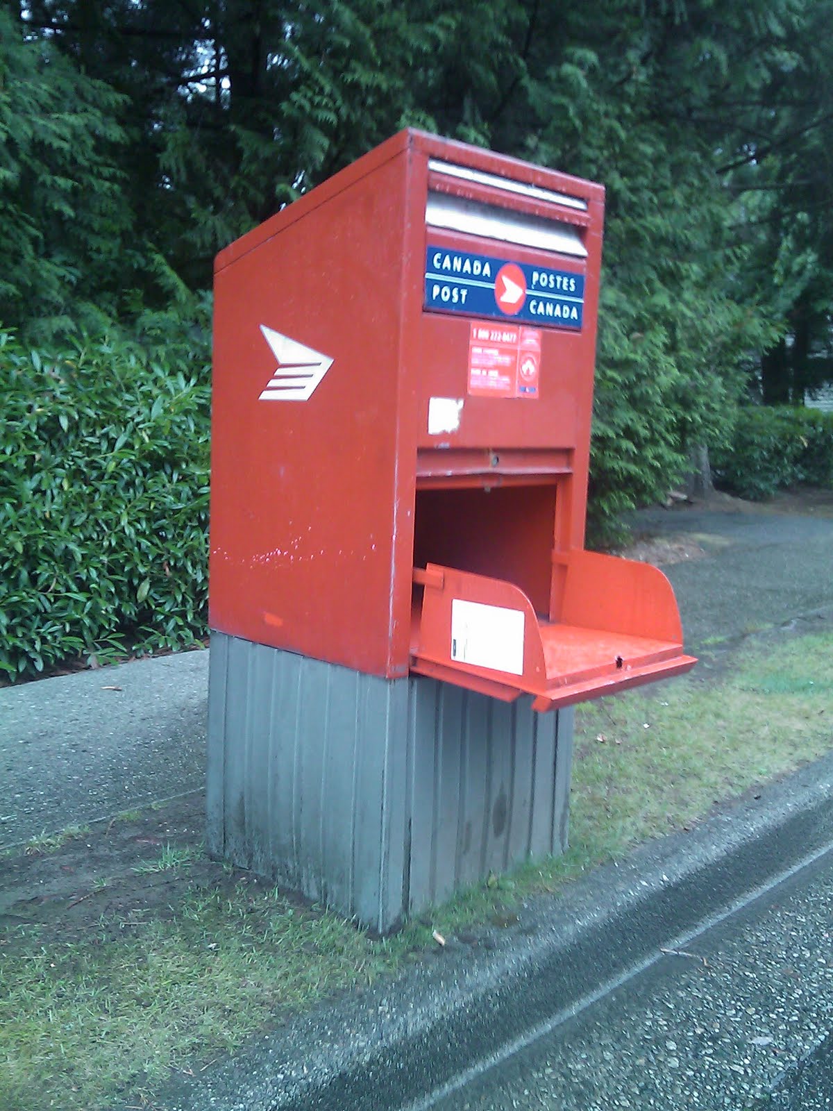 Canada+post+mailboxes+locked