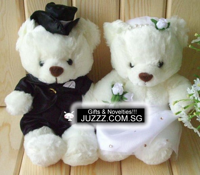 [JUZZZ+Wedding+Bears+Black+White+pair.jpg]