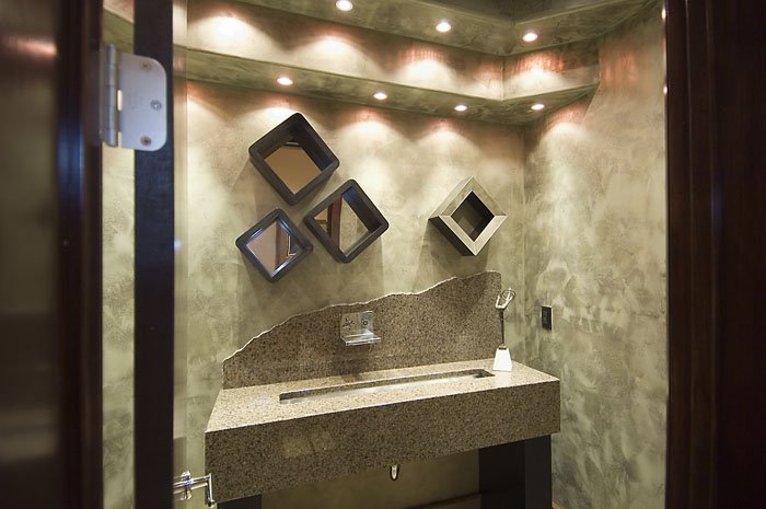 [bathroom+2.bmp]