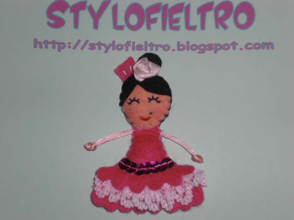 [broche+gitana.JPG]
