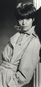 Barbara+Feldon+-+Trenchcoat.JPG