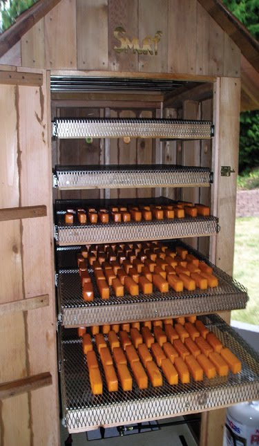 how to build a smoker out of wood