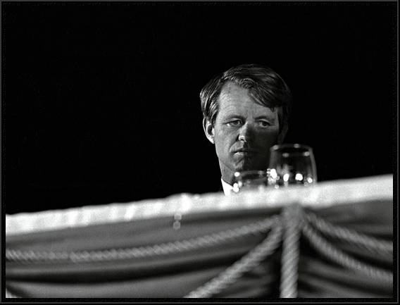 [RFK_Kennerly_1968.jpg]