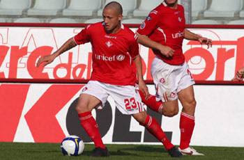 Radja Nainggolan Pictures