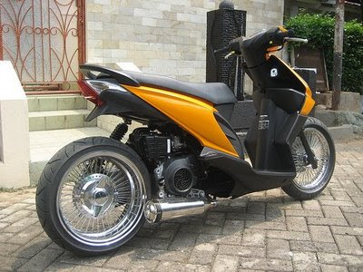 Modivikasi Motor Honda Beat 2010