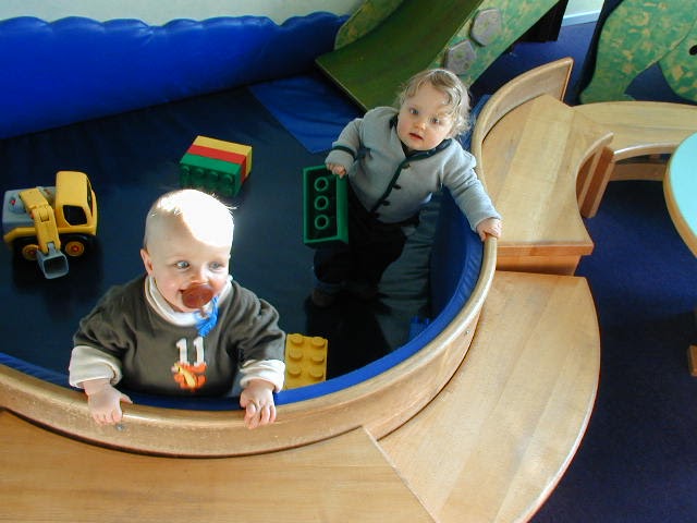 Twintours2002: Wartezimmer Kinderarzt