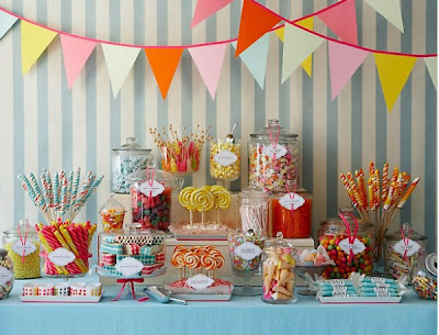 candy bars at weddings. More sweet inspirations