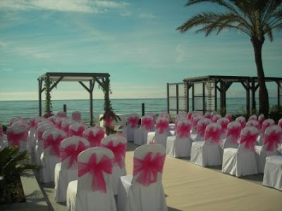 Fuschia Pink Winter Wedding at Los Monteros Fuschia Pink Winter Wedding at Los Monteros