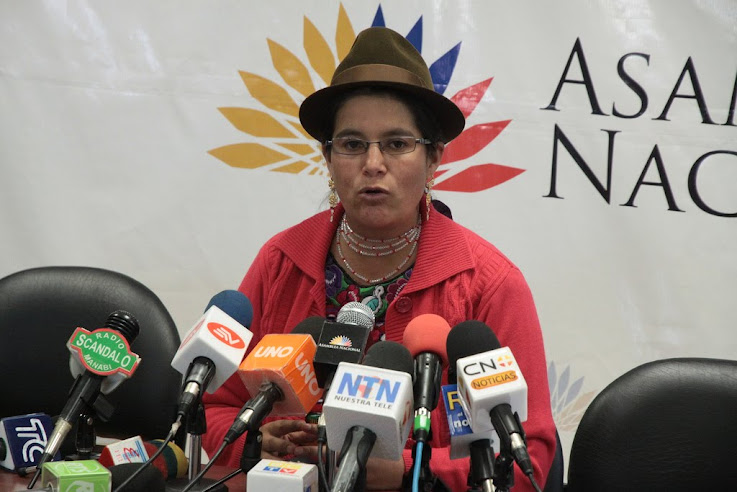 - Lourdes Tibán solicitó calificar proyecto que compatibiliza la justicia indígena con la ordinaria