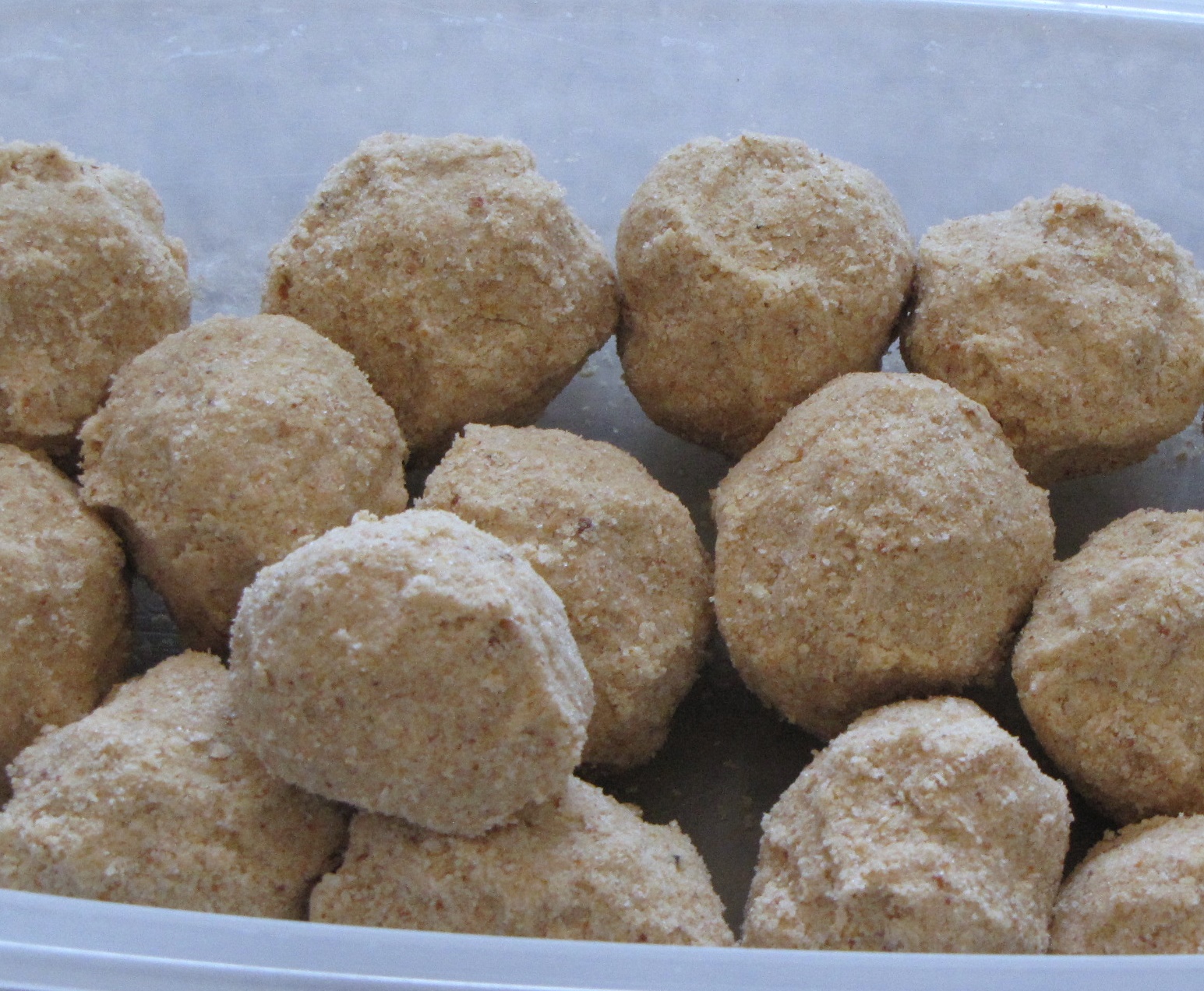 Healthy Nutty wheat flour Ladoo/ Nutty Atta Ladoo Food Fun Freak