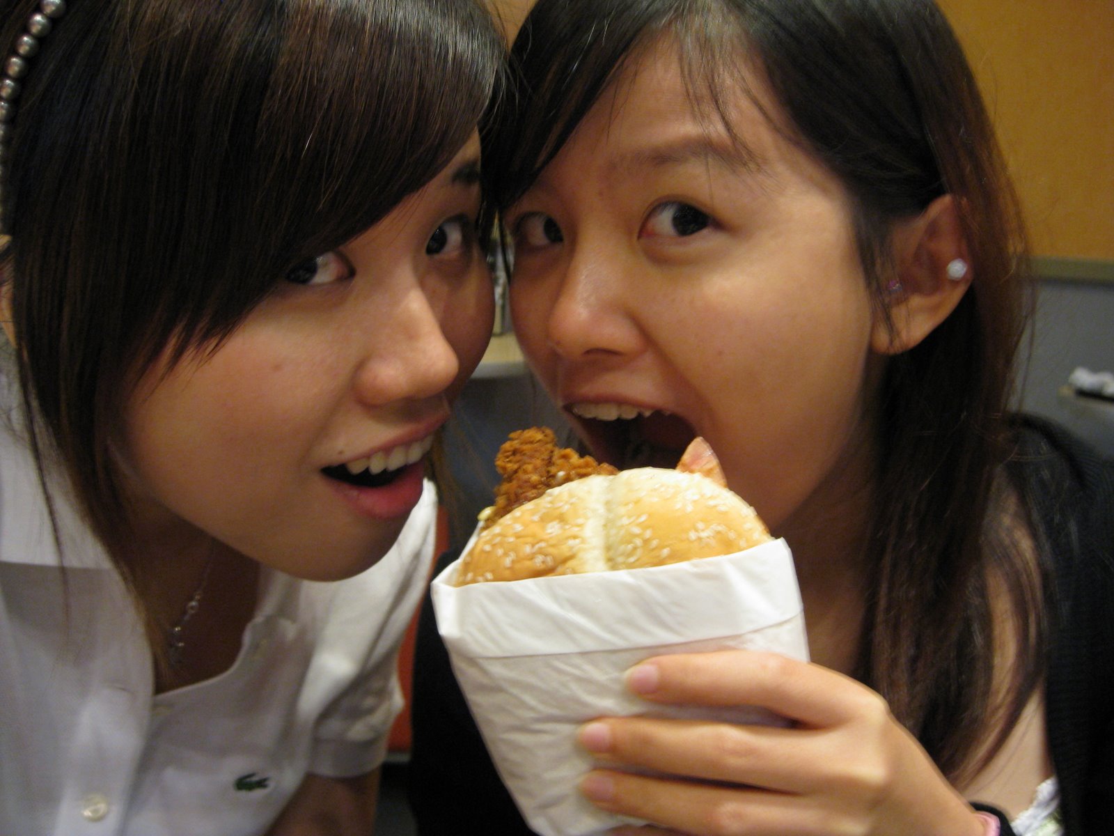 [IMG_0205.JPG]