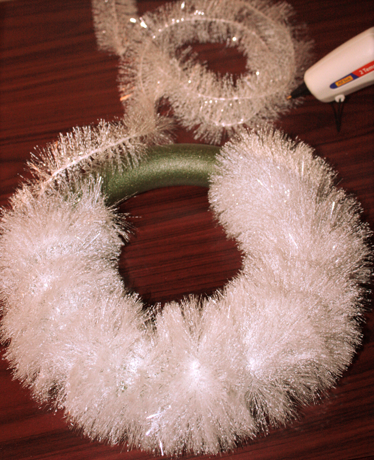 guest star courtney diy garland wreath paper and cake guest star courtney diy garland wreath paper and cake