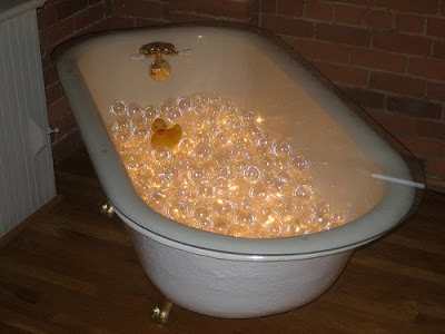 bathtub reading table