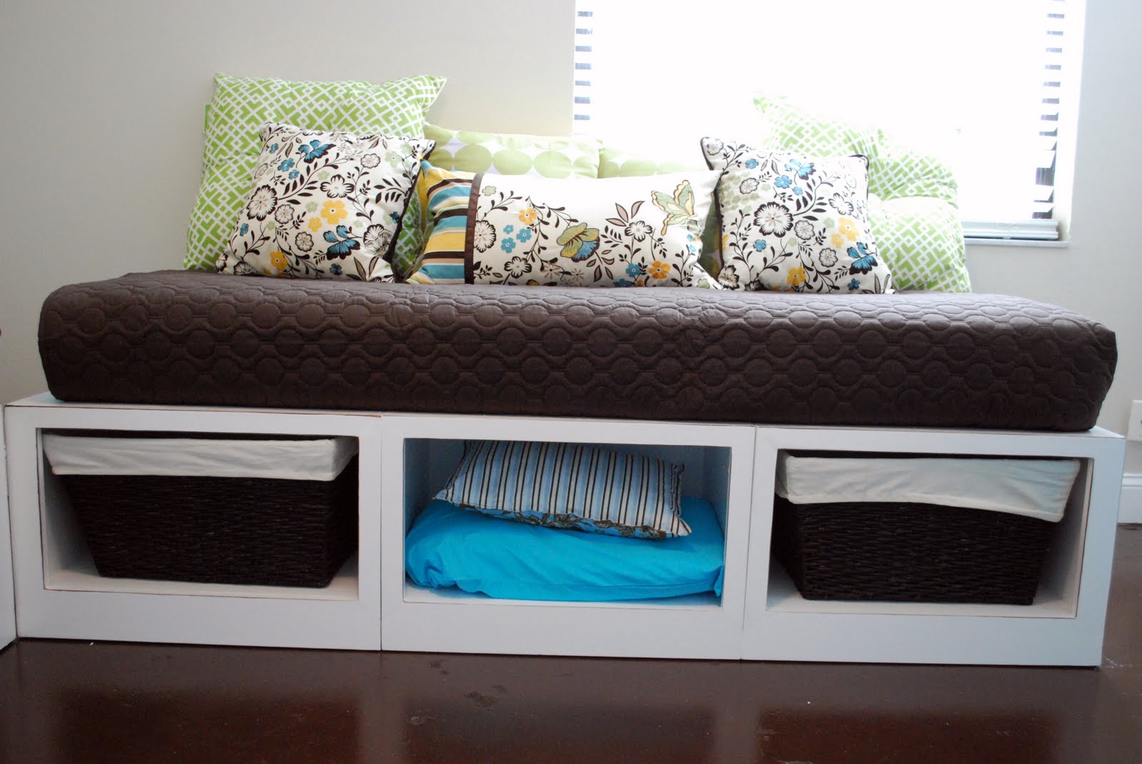 Remodelaholic Building Your Own Daybeds