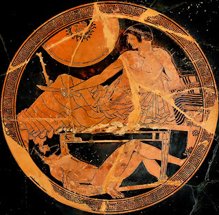 Achilles keeping Hector's corpse (Attic red-figured cup, ca. 490–480 BC.); photo by Marie-Lan Nguyen (2007)