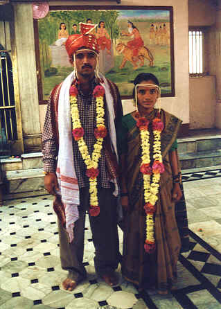[Pune-young-married.jpg]