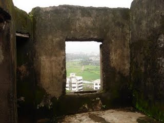 [sion fort1.JPG]